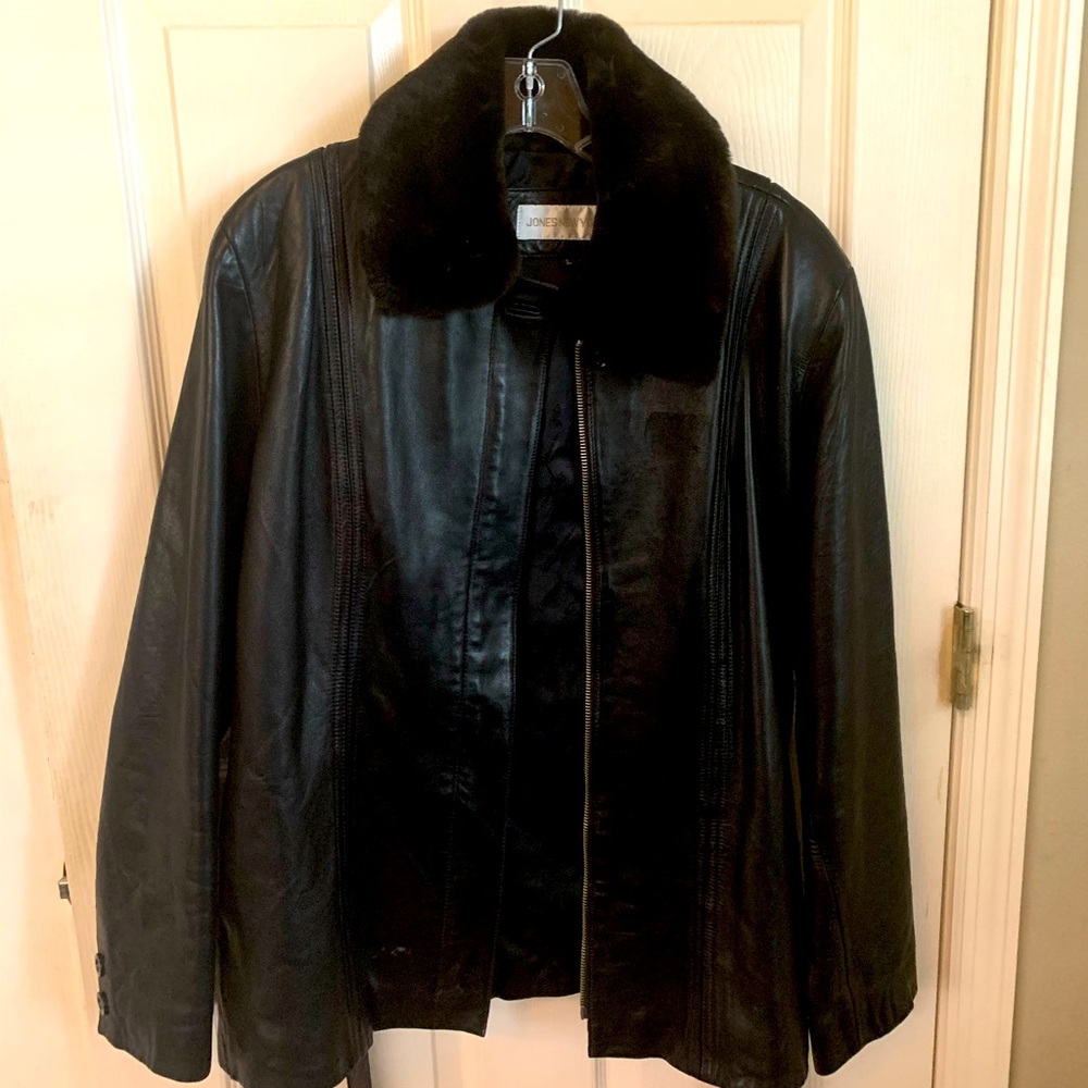 Ladies Jones New York 100% Leather jacket sz L - excellent condition!